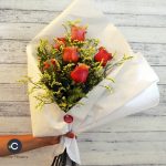 RAMO DE ROSAS IMPORTADAS x 6 ( COLORES SEGÚN DISPONIBILIDAD )