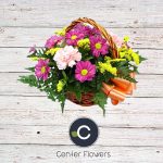 CANASTA DE MIMBRE CON FLORES VARIADAS CHICA