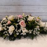 ARREGLO FLORAL IMPERIAL PARA ALTAR