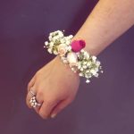 PULSERA DE GYPSHOPILA Y ROSAS SPRAY